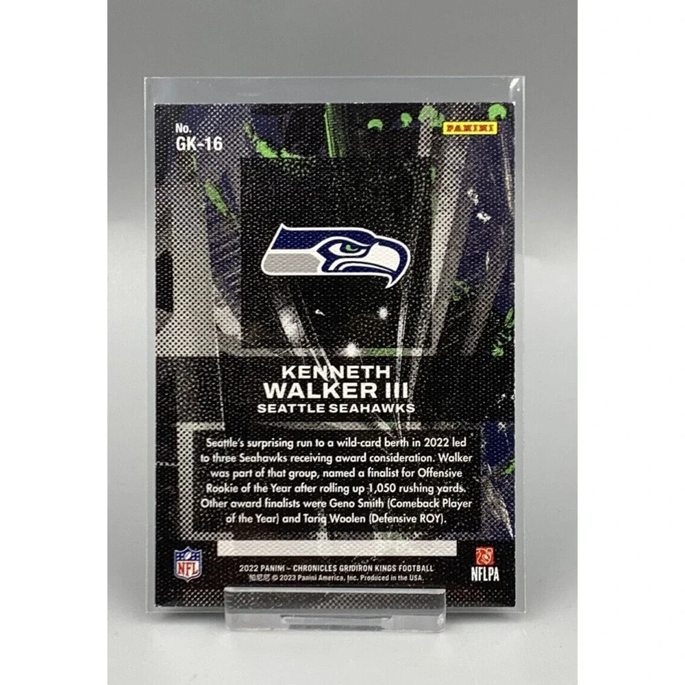 2022‎ Panini Chronicles Gridiron Kings Pink #16 Kenneth Walker III Seahawks